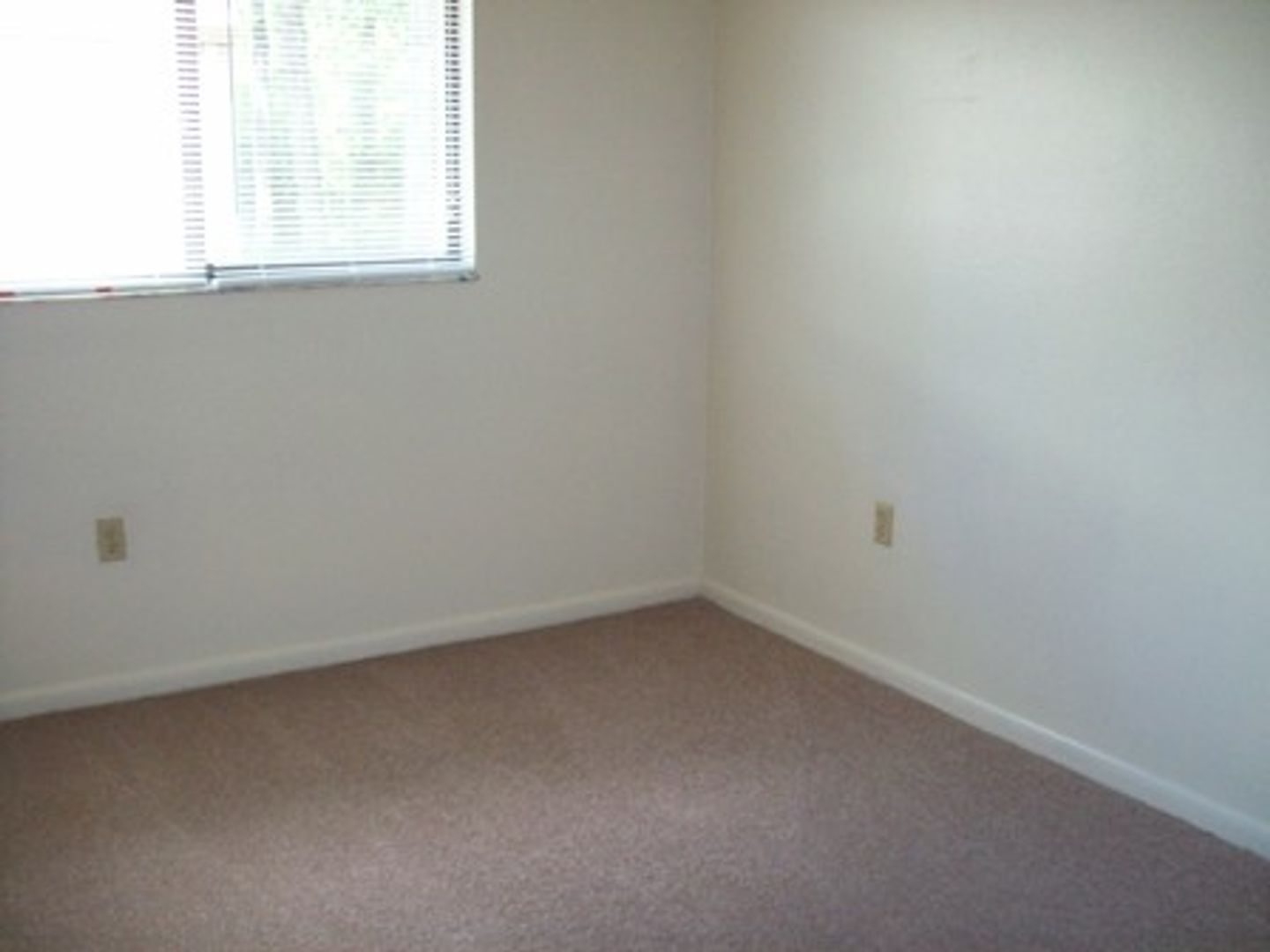 2909 SE 7th Avenue - D photo 7