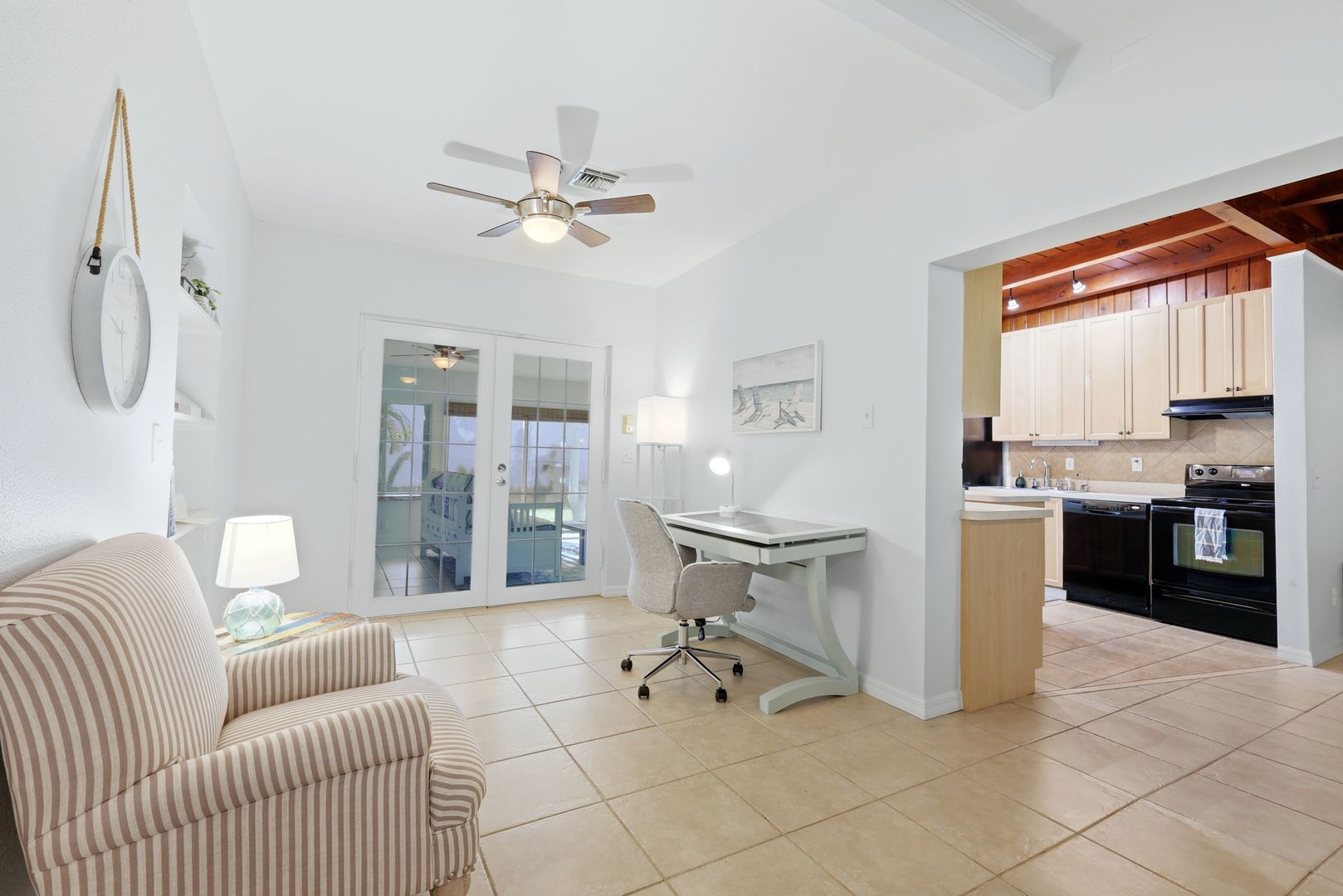 428 Court Street photo 19