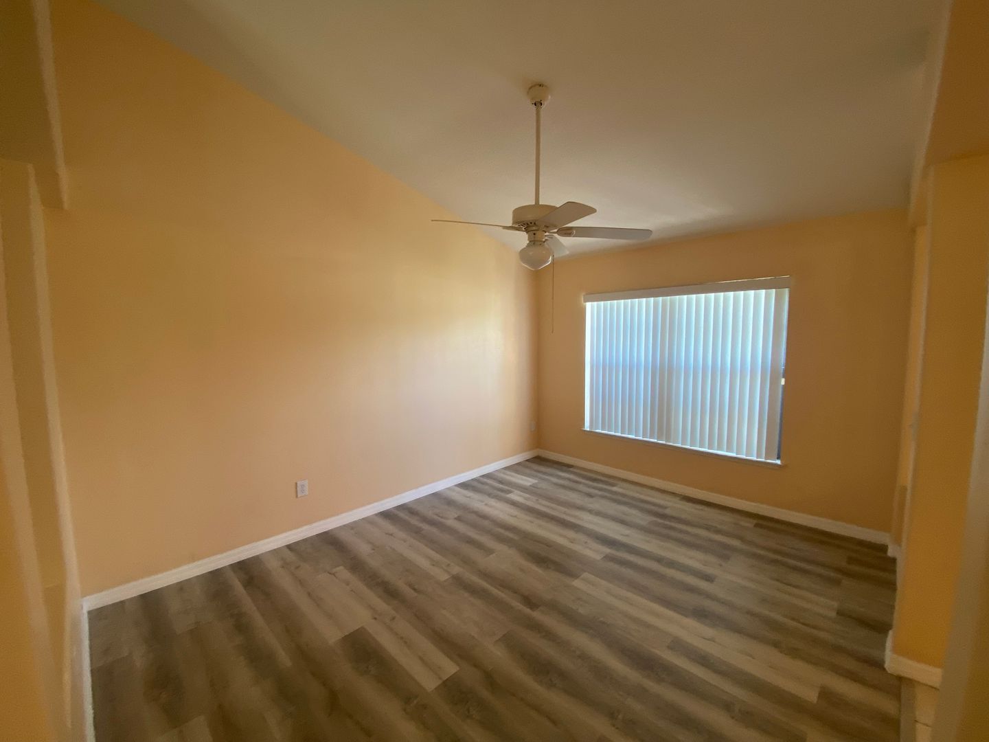 102 Coventry Road photo 7
