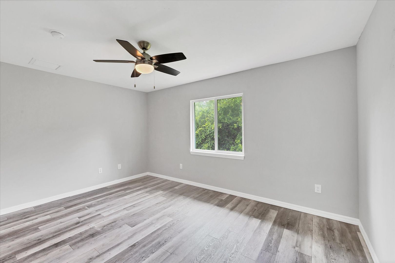 13298 Blytheville Ave. photo 12