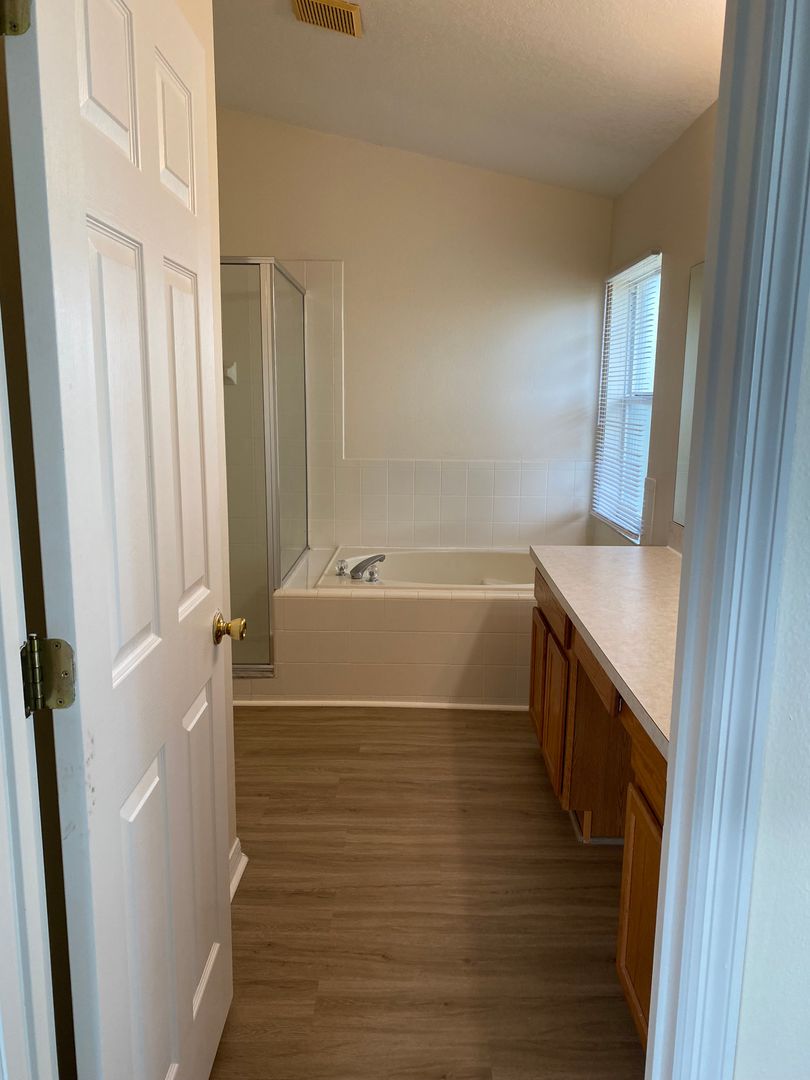 144 Birchwood Dr. photo 22