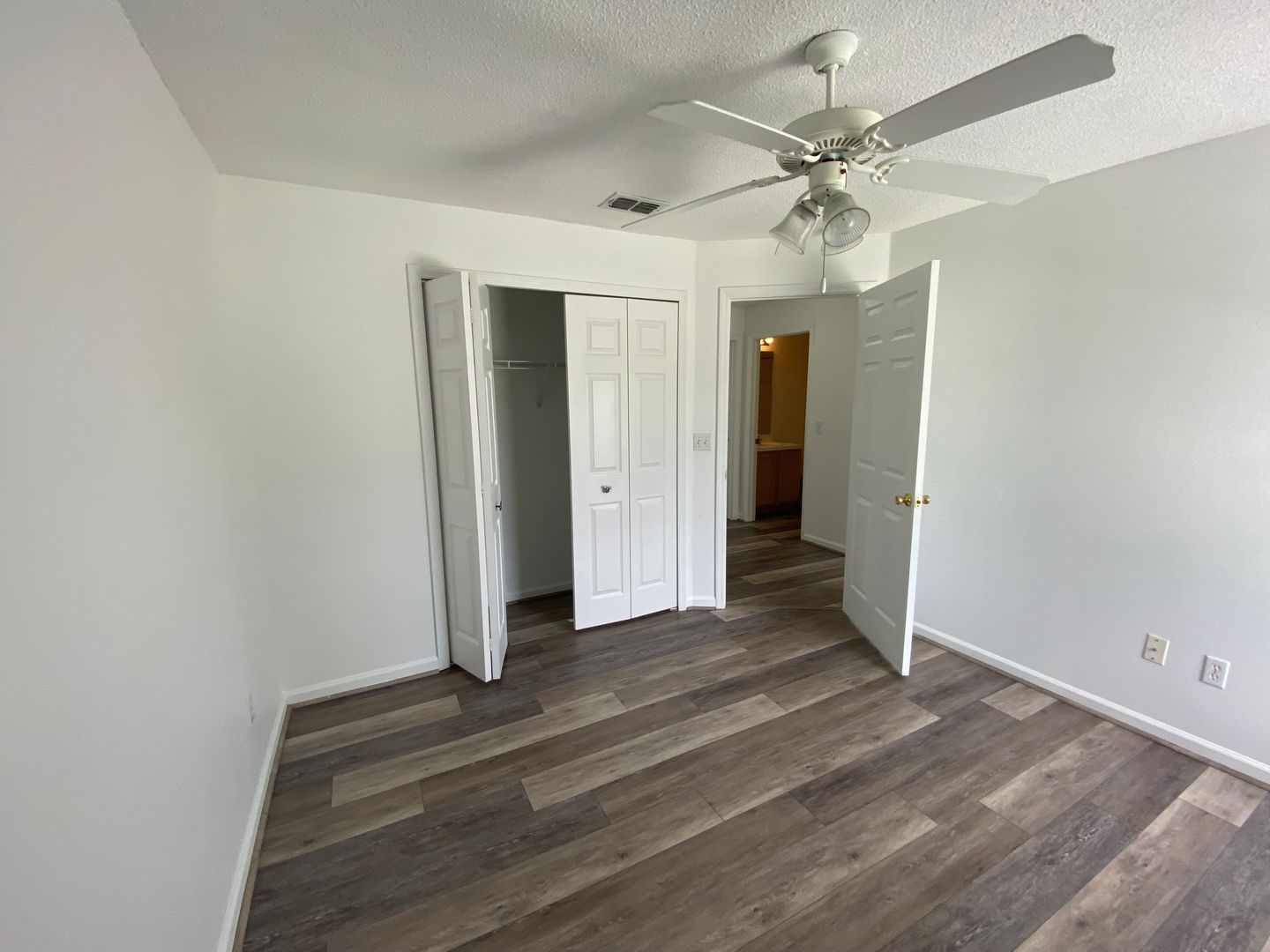 15718 Bay Vista Dr. photo 19