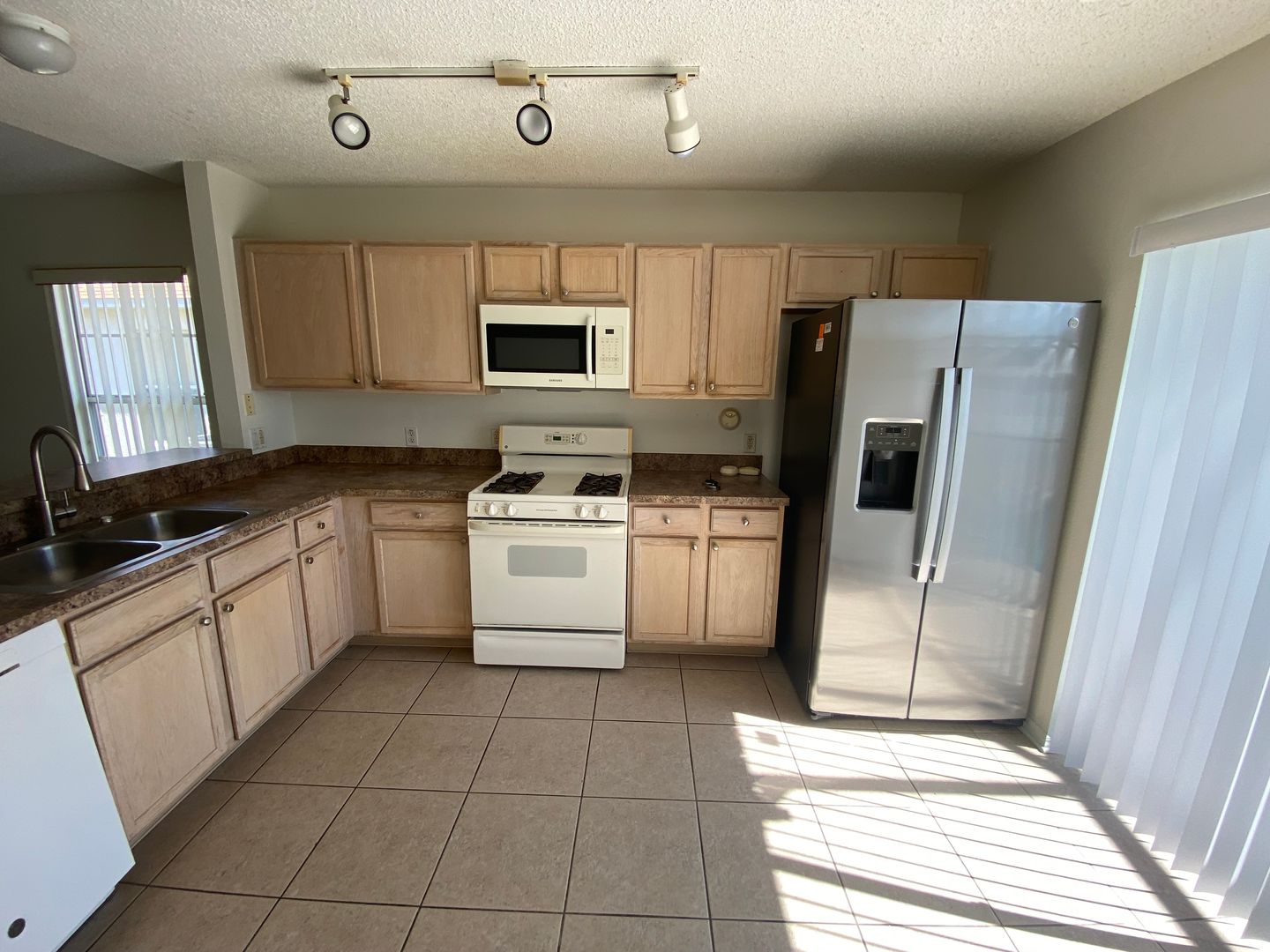 335 Sonja Circle photo 4