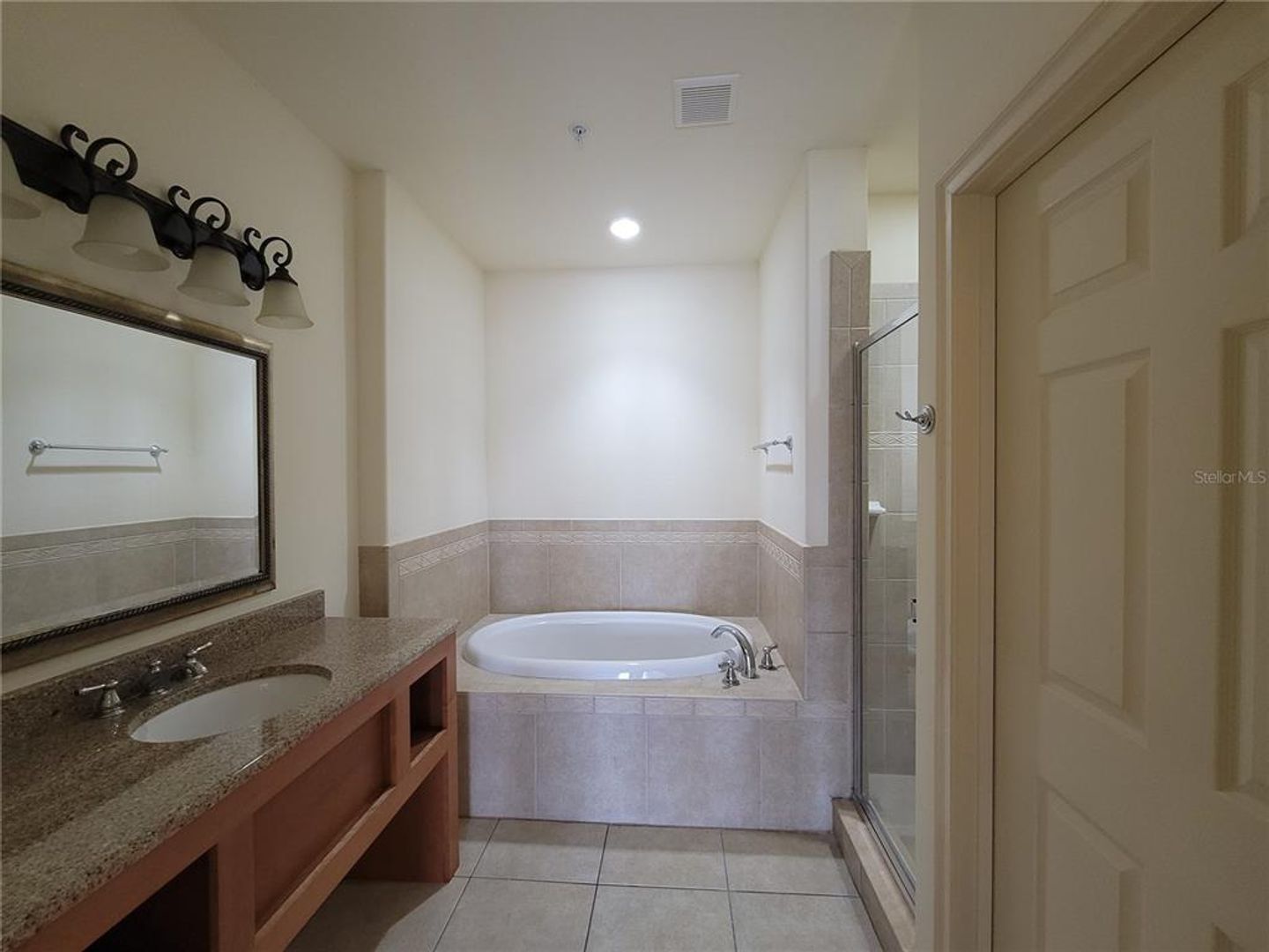 2780 Bella Vista Dr. photo 12