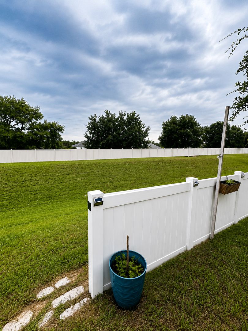 576 Buchannan Dr. photo 20