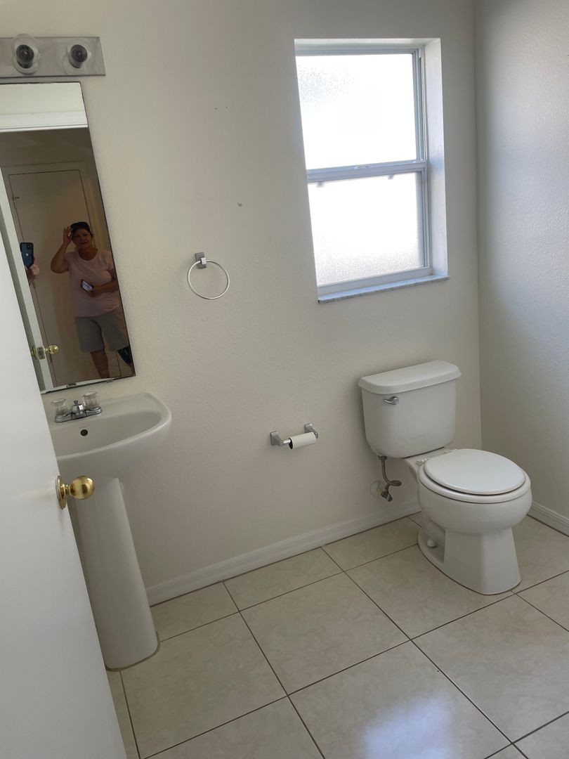 257 Canna Drive photo 2