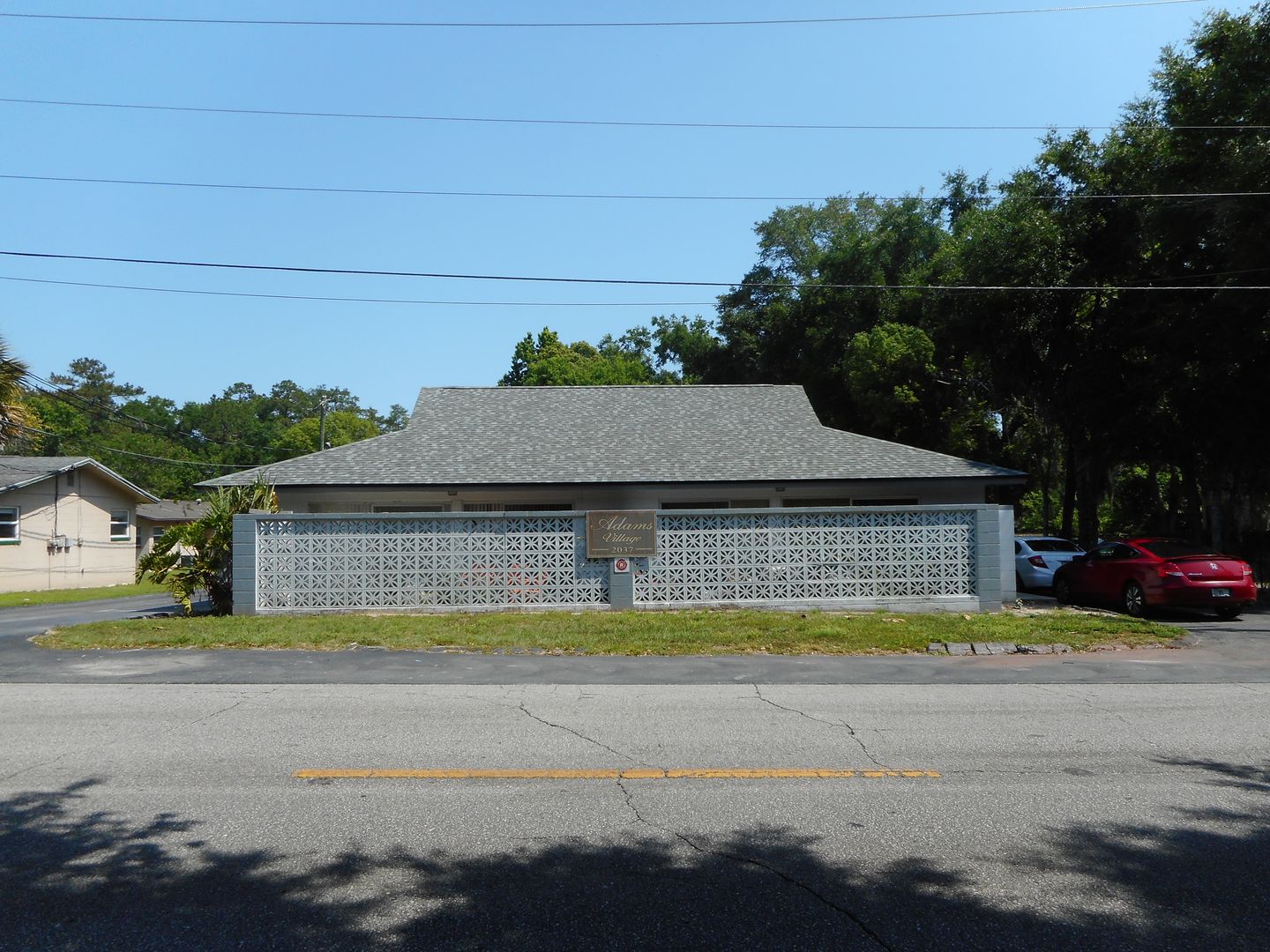 2037 NE 2nd Street - 10