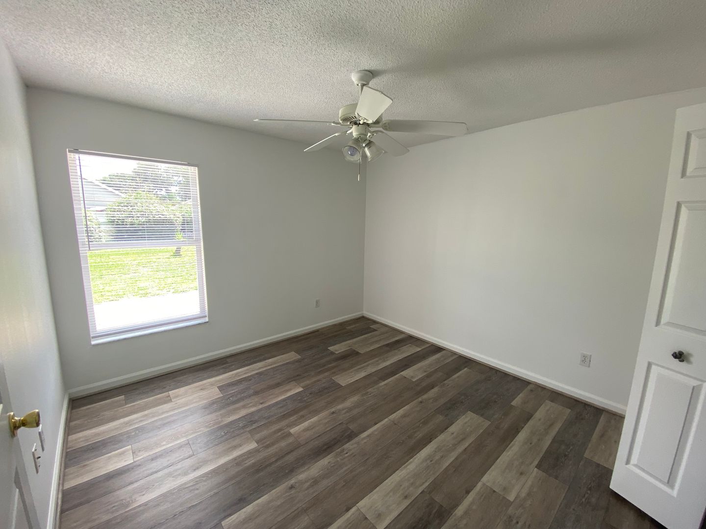 15718 Bay Vista Dr. photo 18