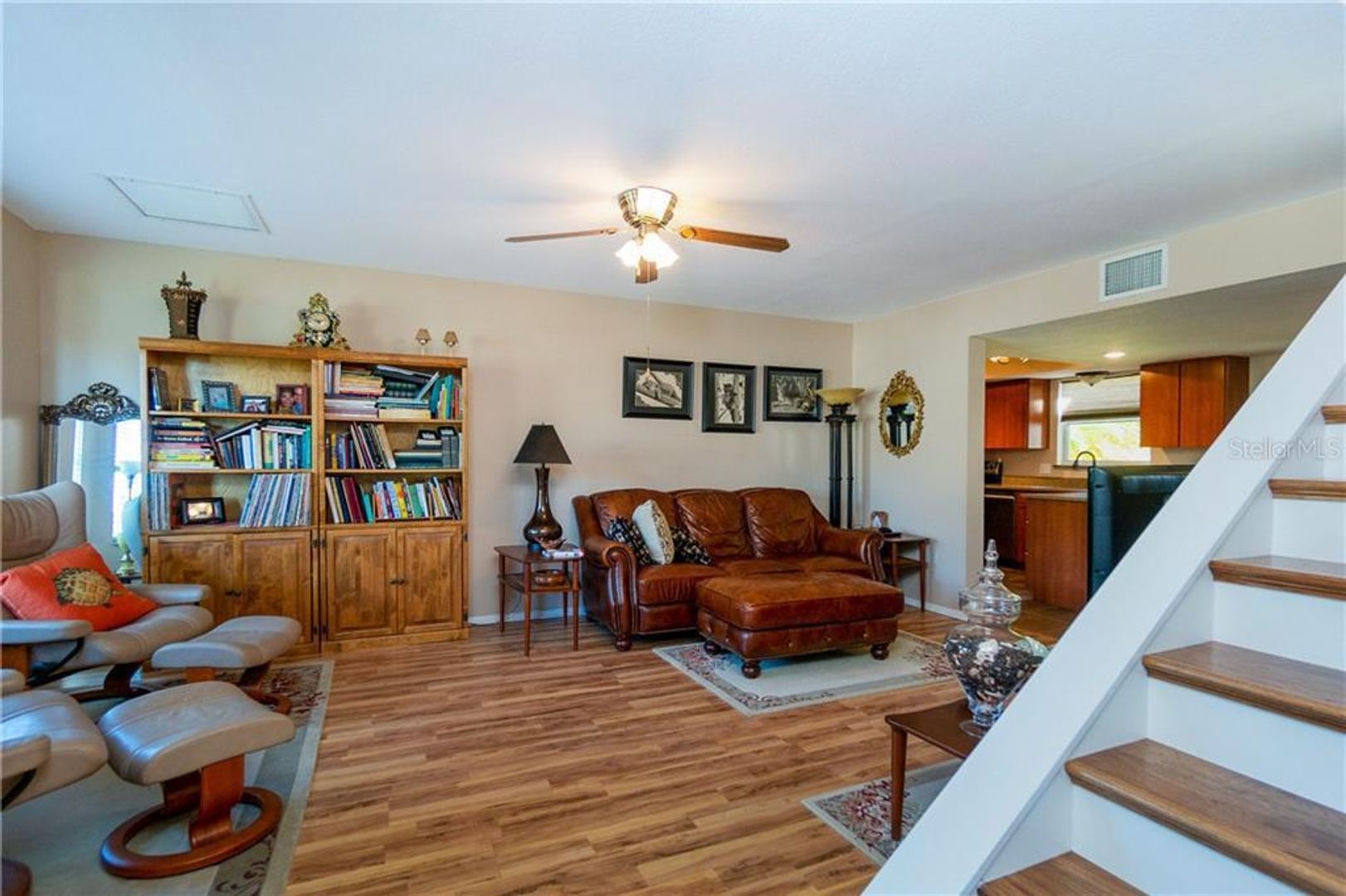 637 Gaines Street NW photo 8
