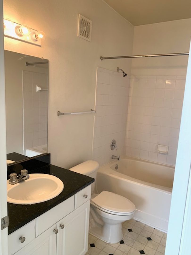 19935 Villa Isle Drive, Unit 306 photo 14