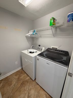 12926 Calderdale Ave photo 19