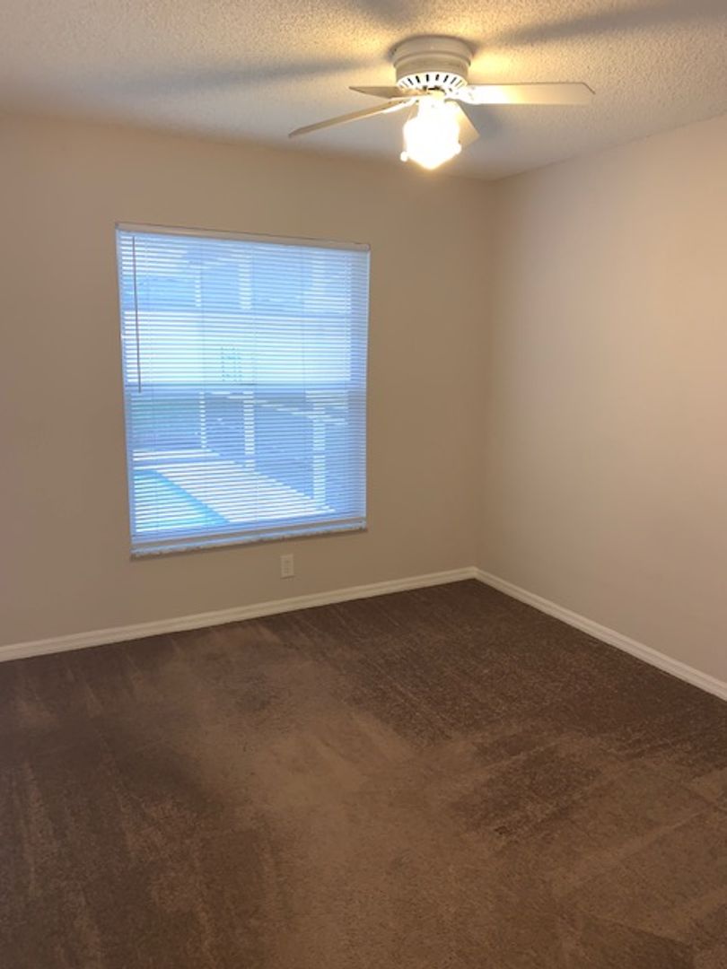 1140 Zachary Ridge Court photo 4