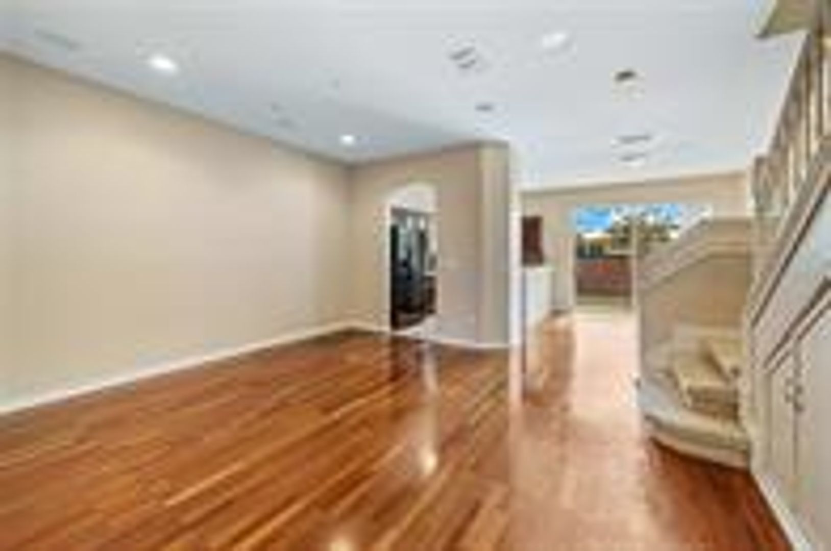 9434 Silver Buttonwood St photo 4