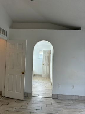 616 Sunway Lane photo 11