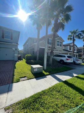 3430 Mount Vernon Way photo 3
