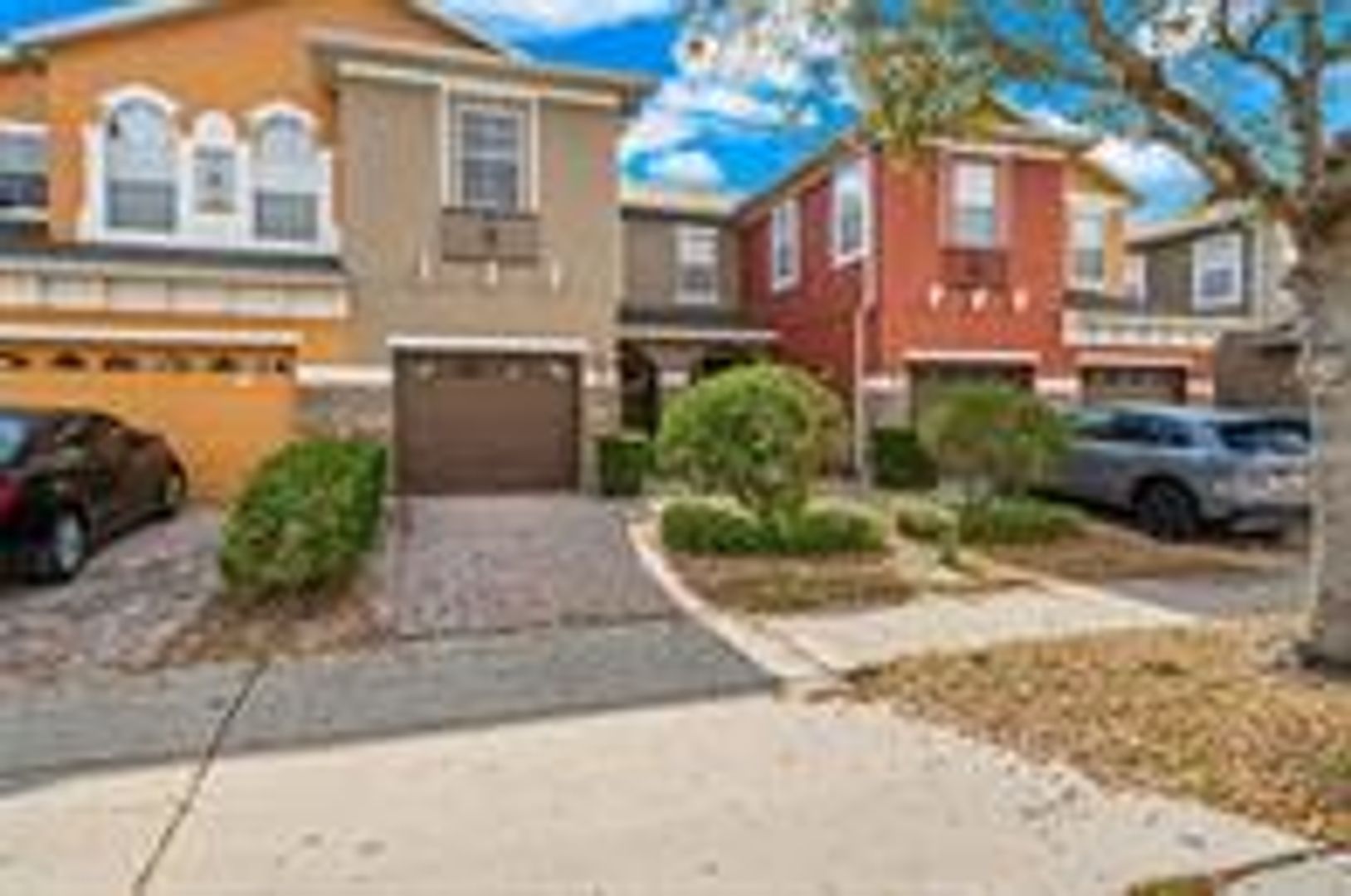9434 Silver Buttonwood St