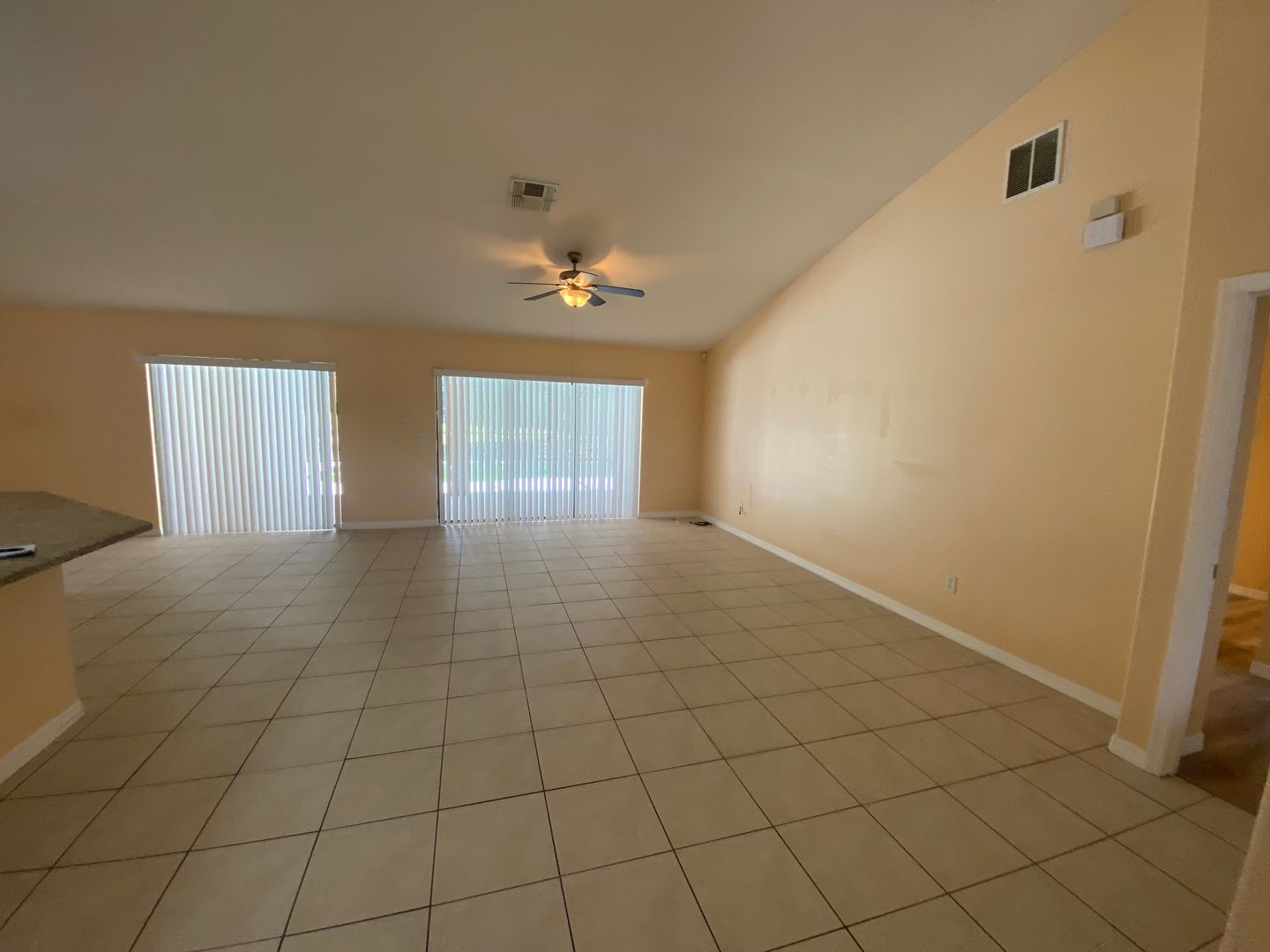 102 Coventry Road photo 5