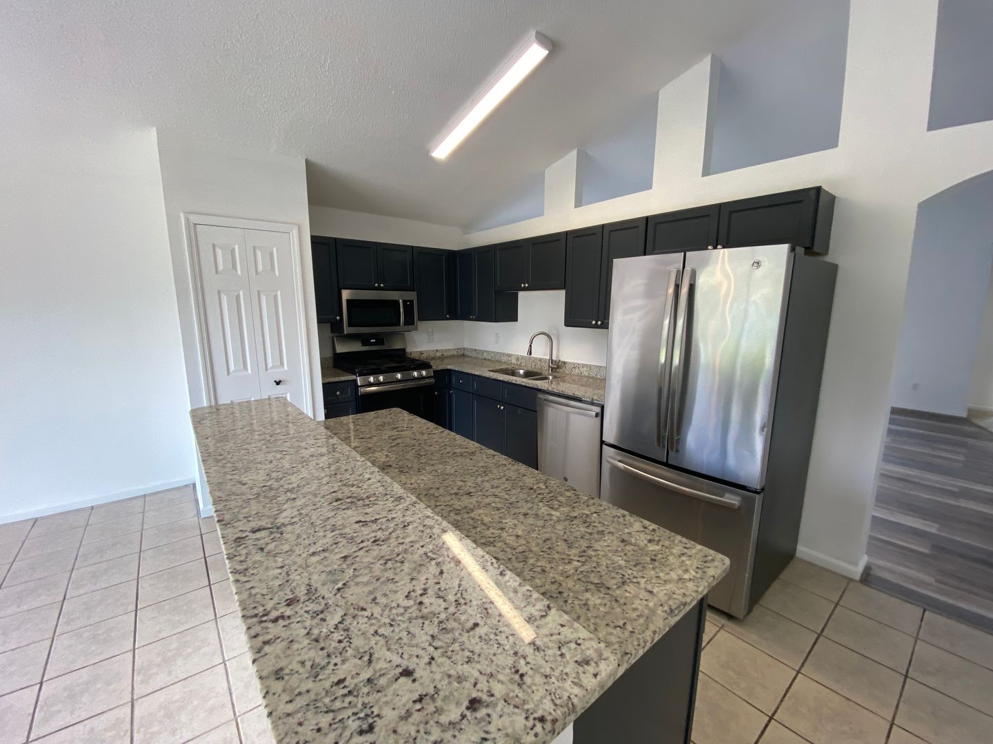 15718 Bay Vista Dr. photo 9
