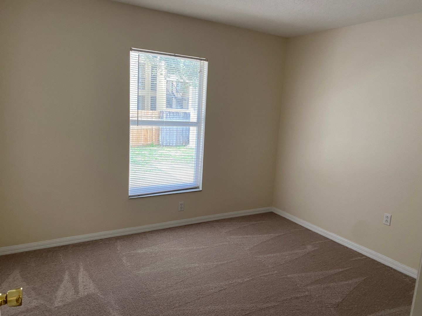 1201 Cedarwood Way photo 4