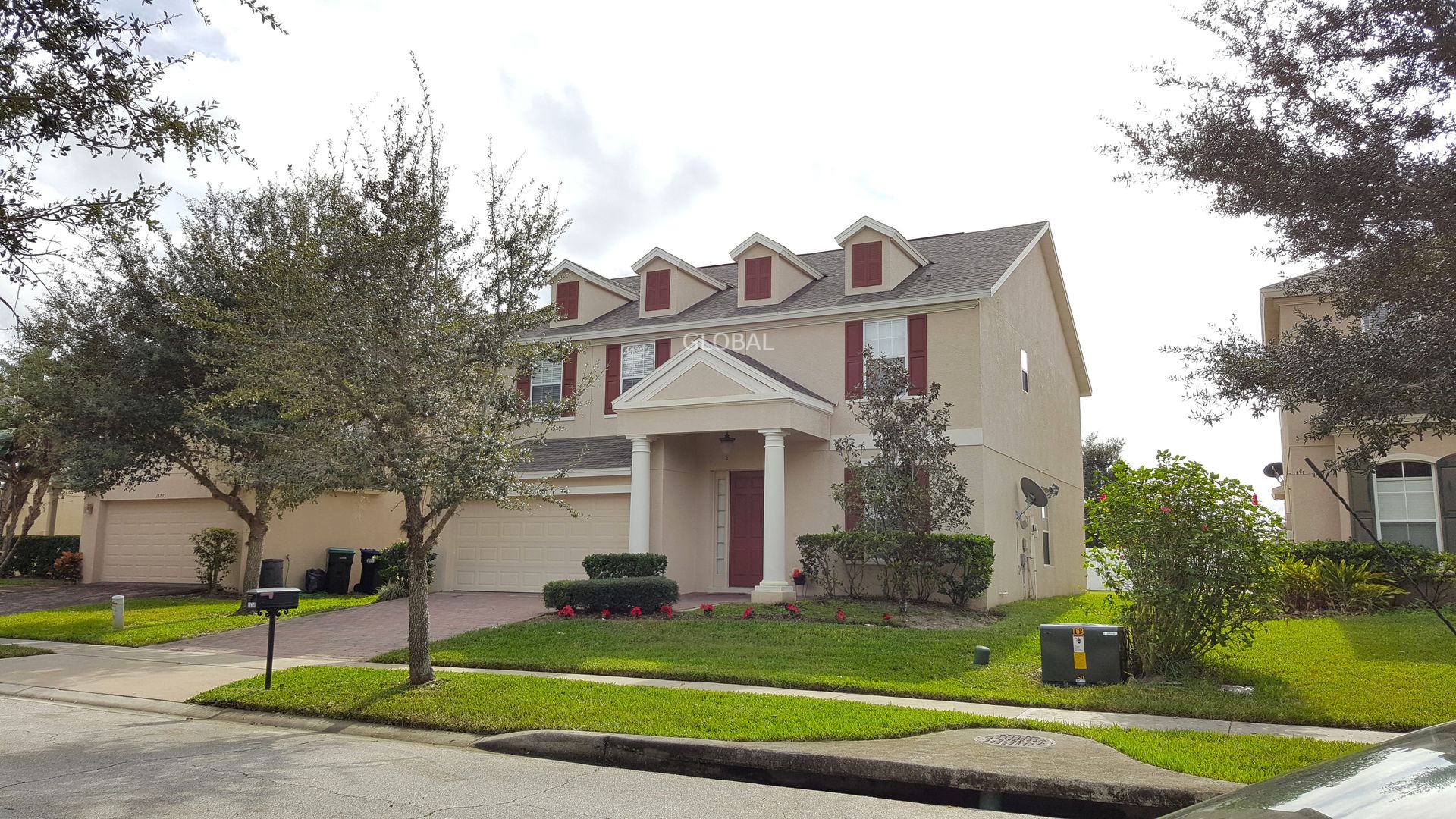 Orlando House: 13241 Hatherton Circle