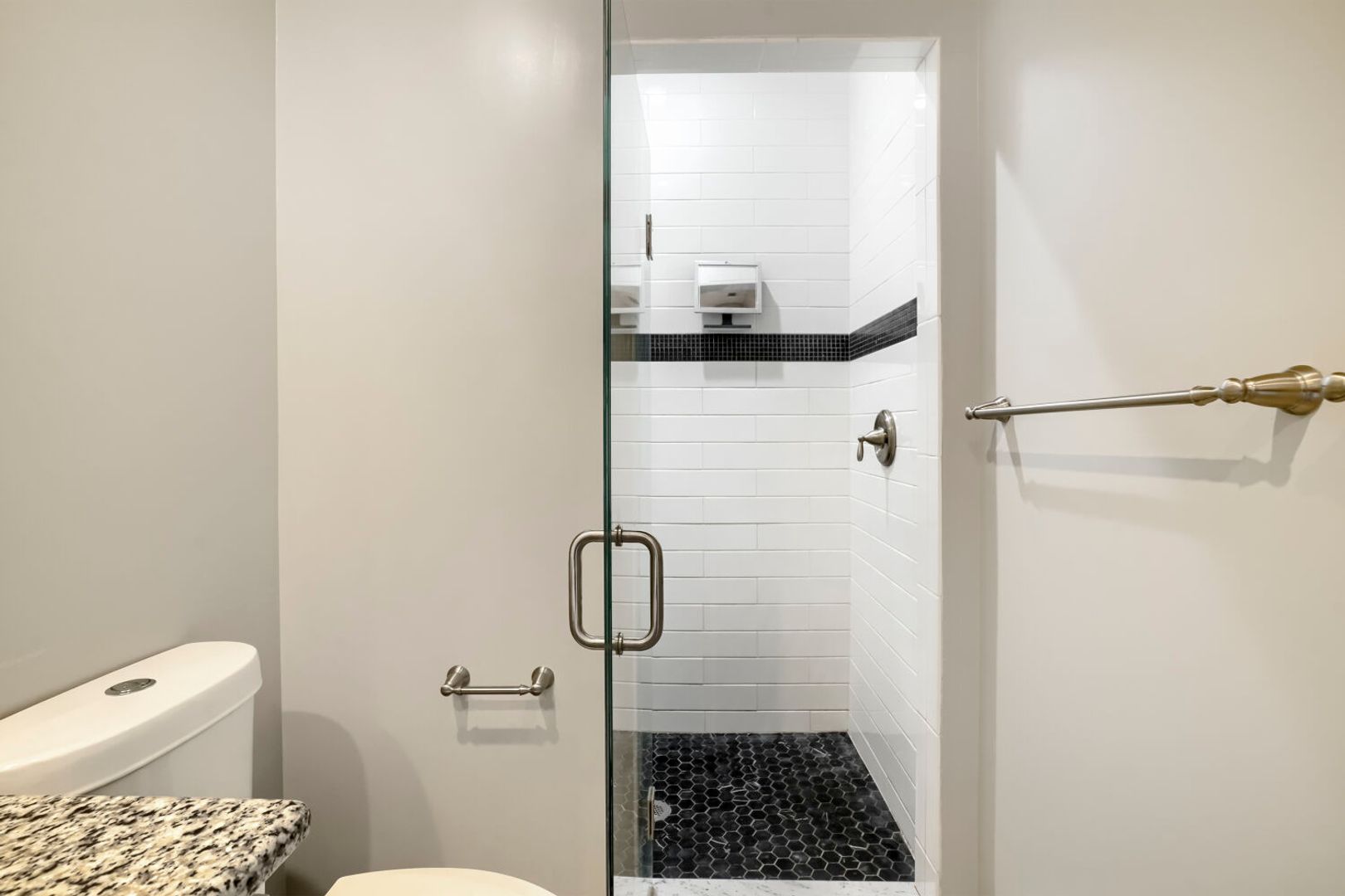 213 W. Frierson 9 of 12