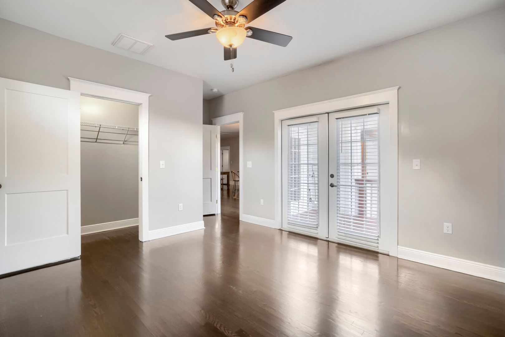 213 W. Frierson 7 of 12