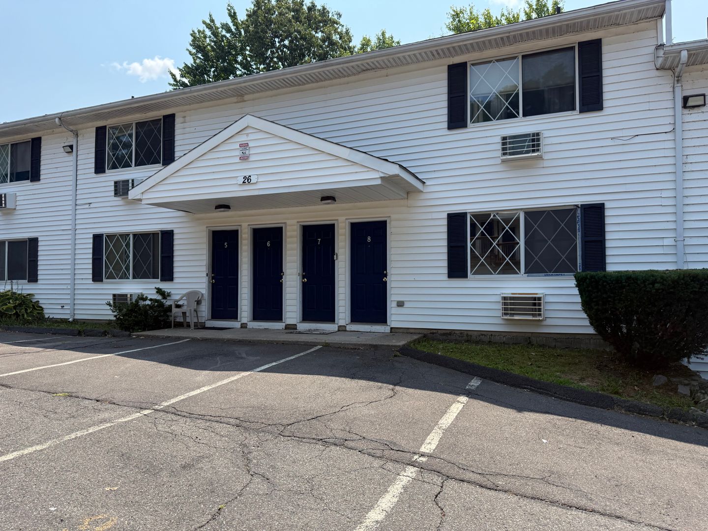 Waterbury Apartment: 26 & 32 Farragut St