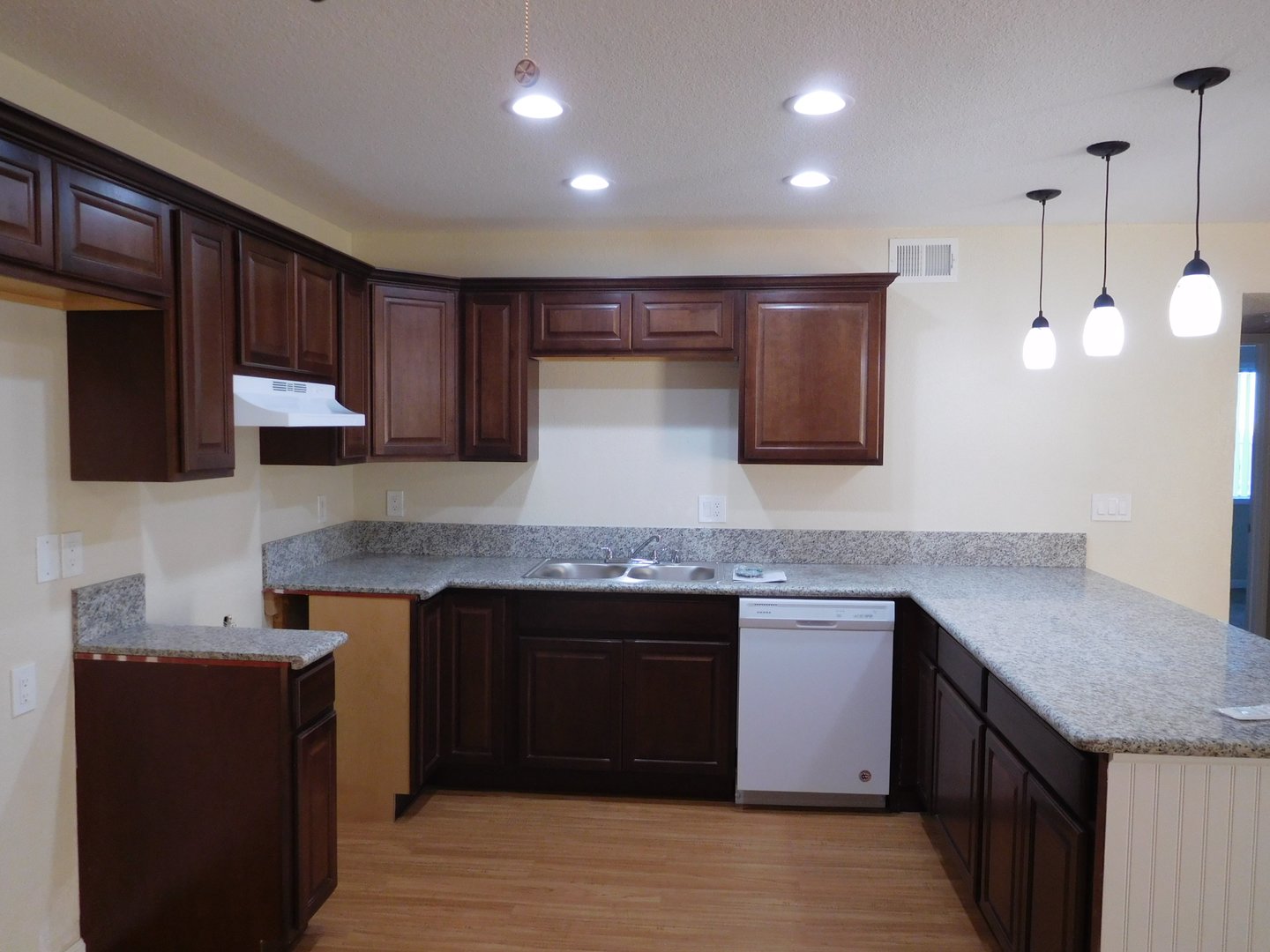 Adelanto Apartment: 11595 White Ave