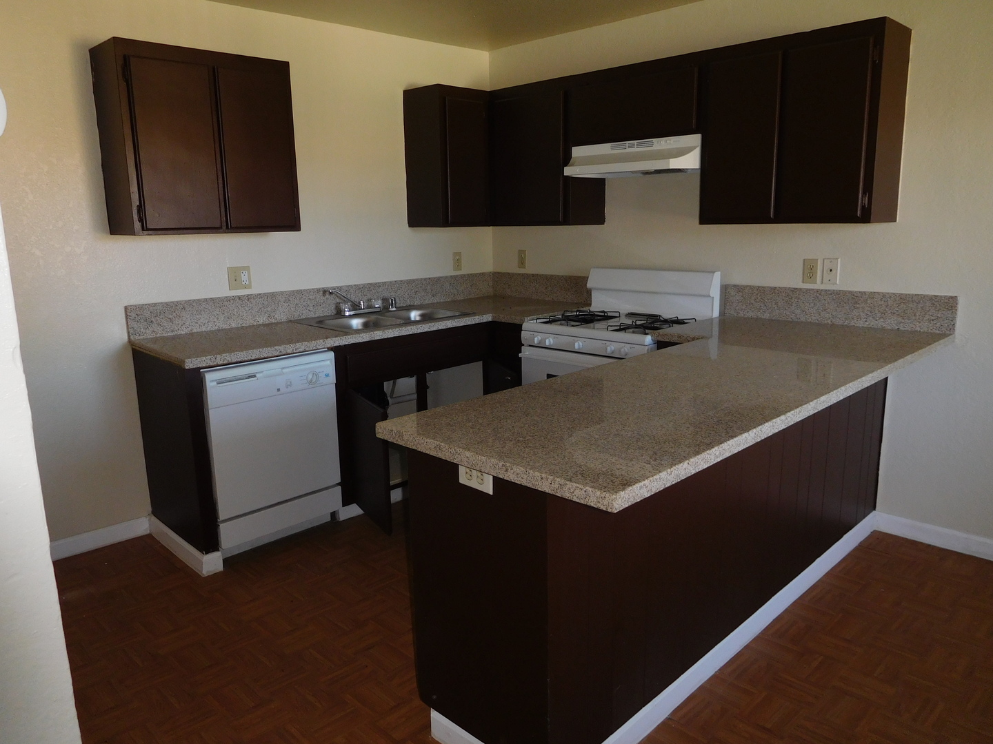 Adelanto Apartment: 11595 White Ave