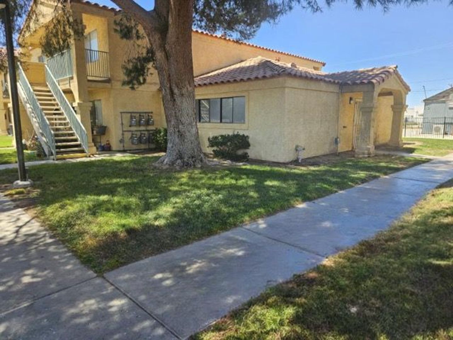 Adelanto Apartment: 11775 Bartlett Ave.