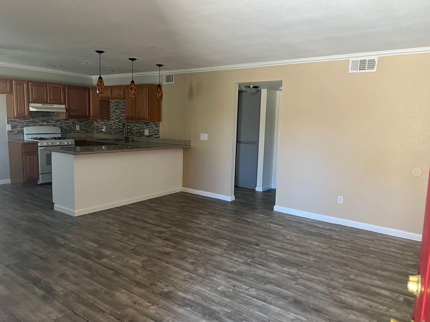 Adelanto Apartment: 11595 White Ave