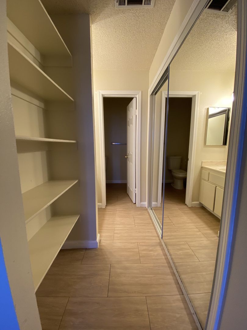 Adelanto Apartment: 11775 Bartlett Ave.