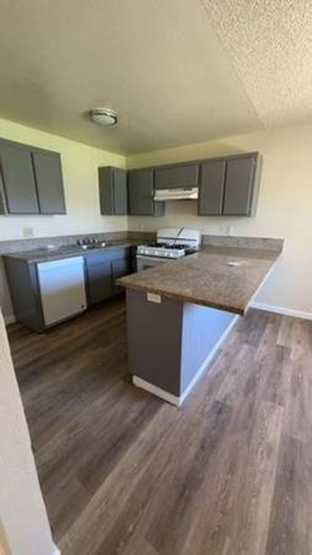 Adelanto Apartment: 11595 White Ave
