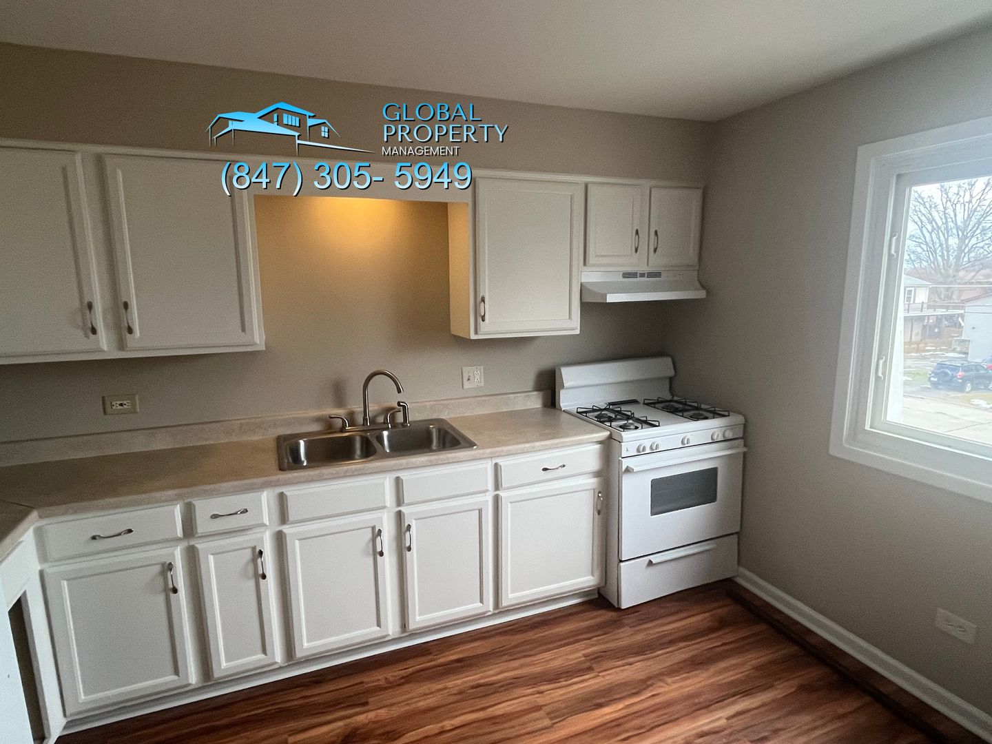 Fox Lake Apartment: 262 E Grand Ave