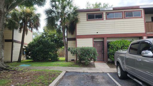 Large 2 Bed/2.5 Bath located on The Village Orlando – photo 1