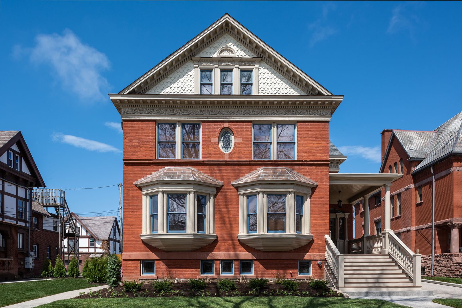 Erie Apartment: 318 West 6th Street