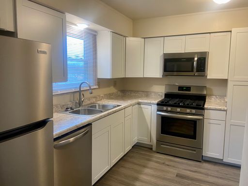 2910 Tamarack Drive - Three Bedroom Townhouse – photo 1