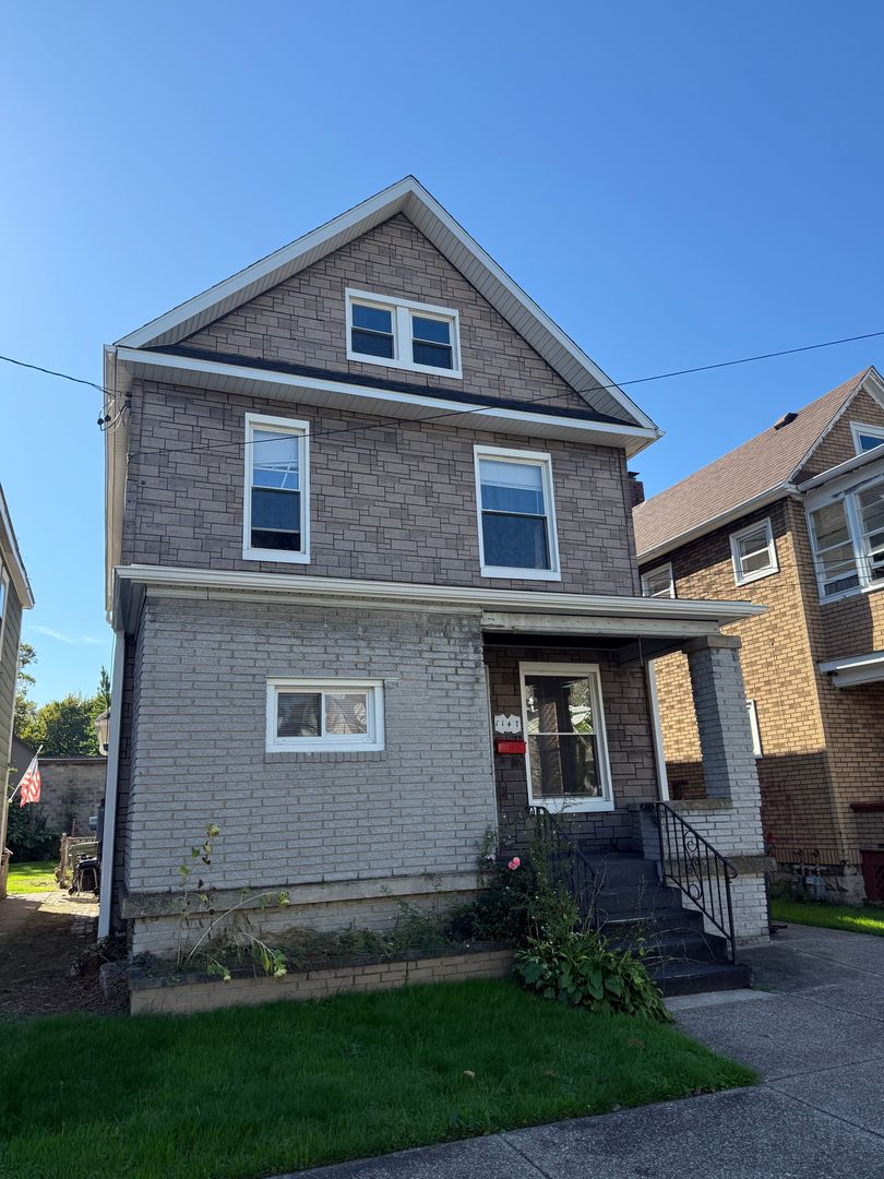 Erie Apartment: 1147 West 22nd Street