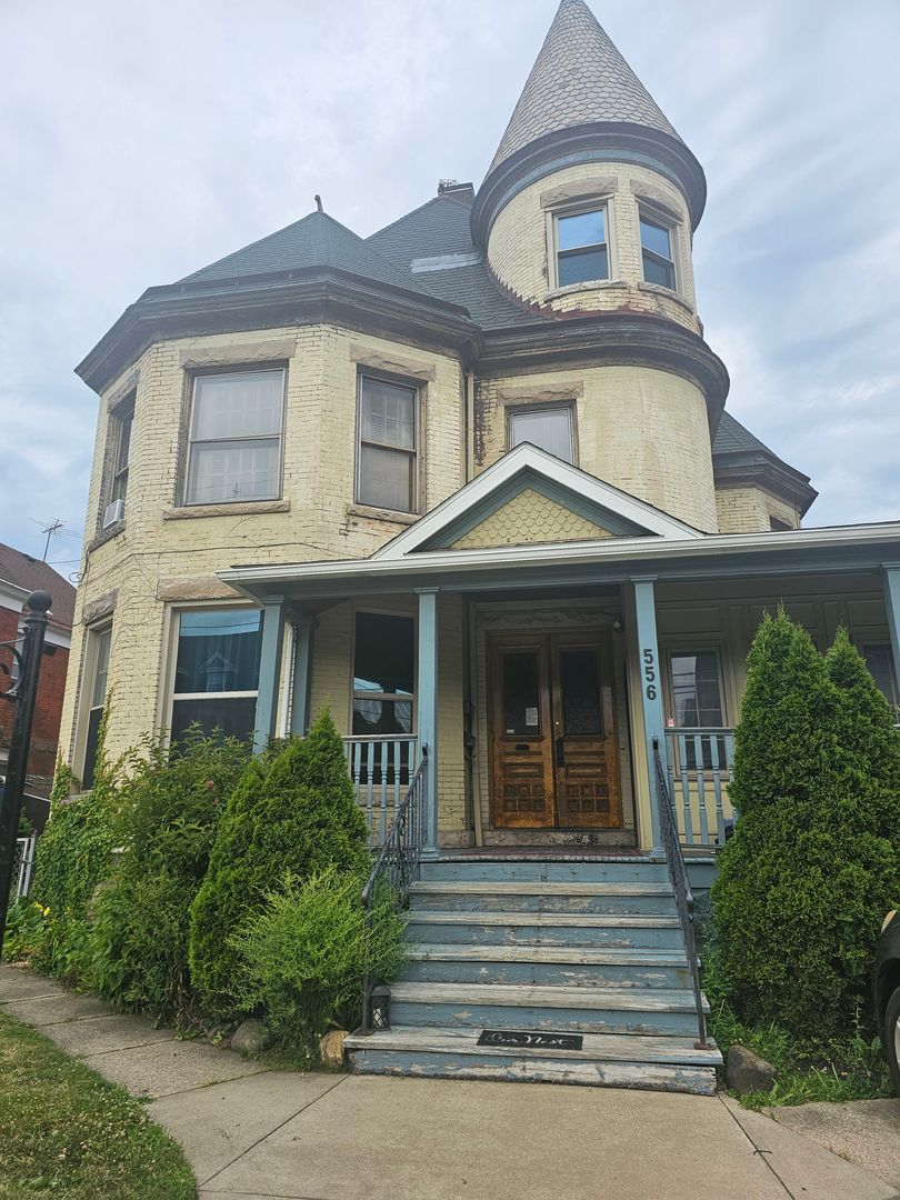 Erie Apartment: 556 West 8th Street