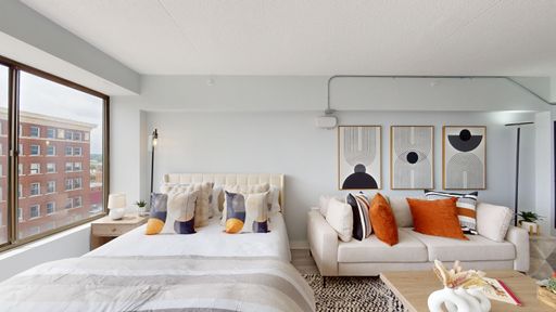 The Bowie - Studio Apartment 318