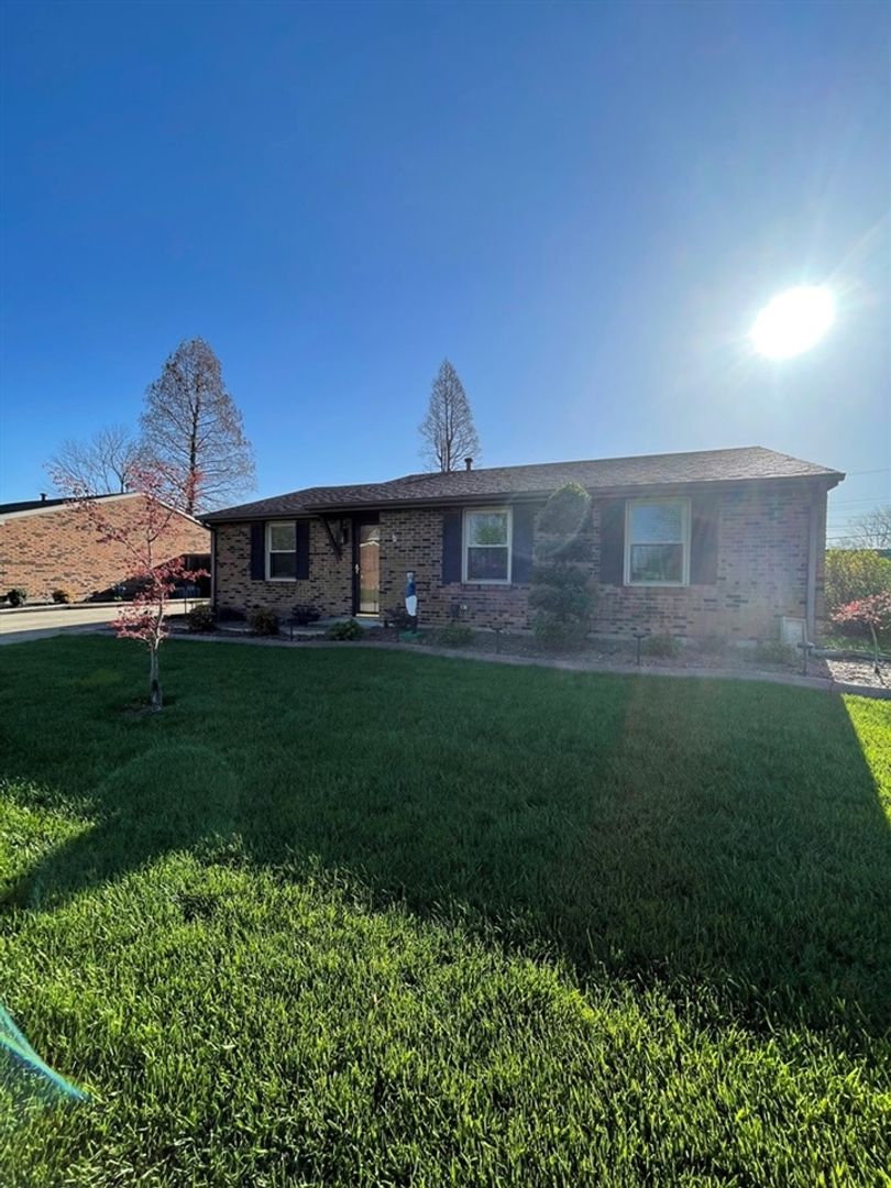 Owensboro House: 349 Raintree Drive