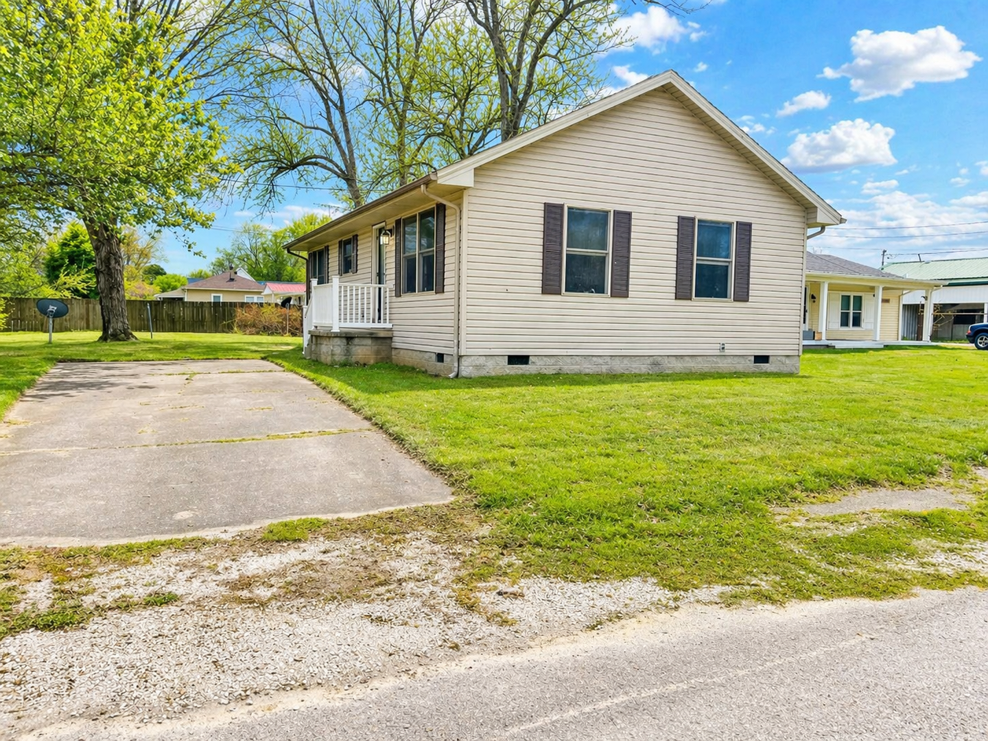 Maceo House: 10115 HWY 405