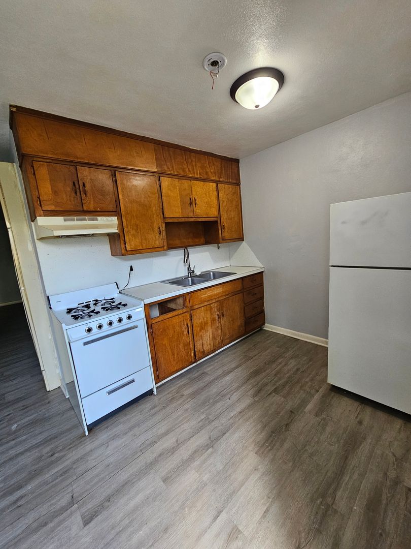 Owensboro Apartment: 1811 Hall Street