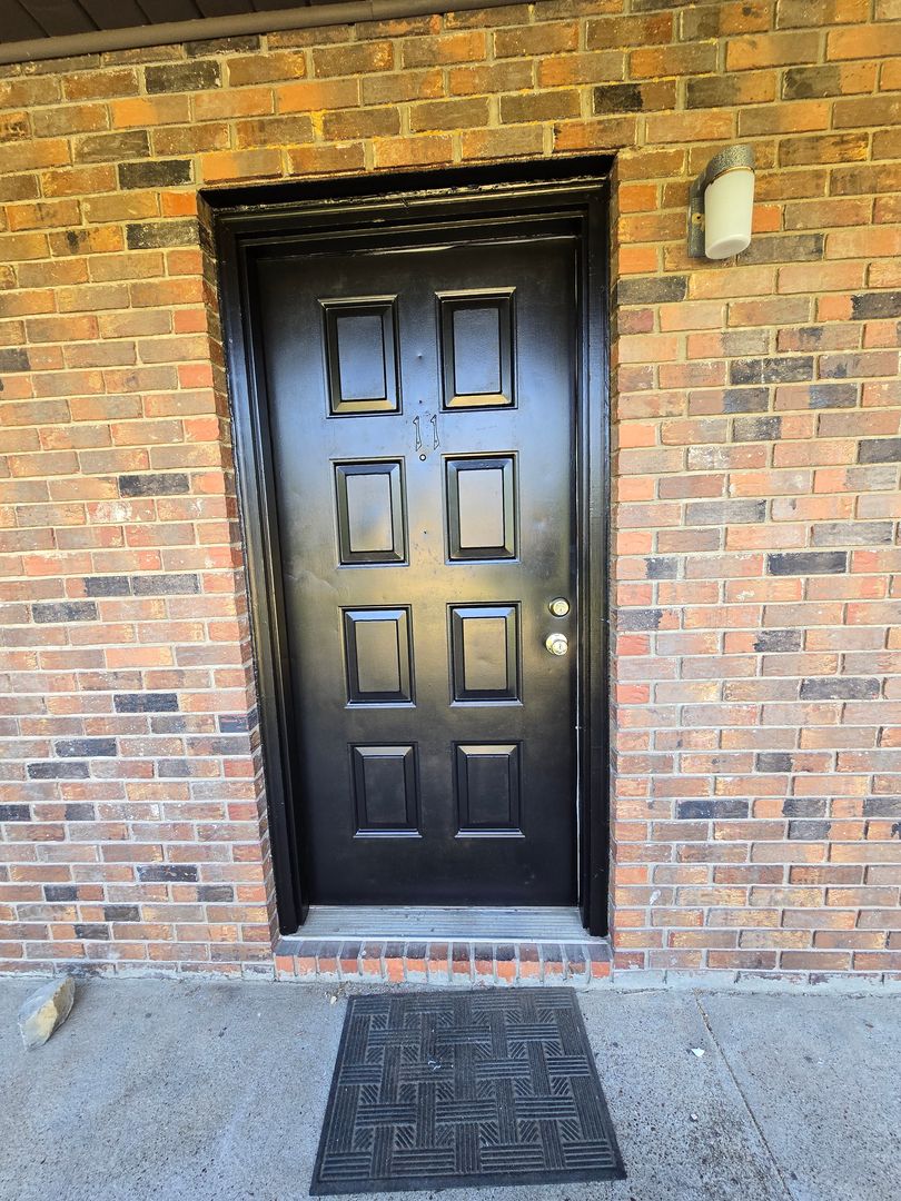 Philpot Apartment: 5704 Old Hwy 54