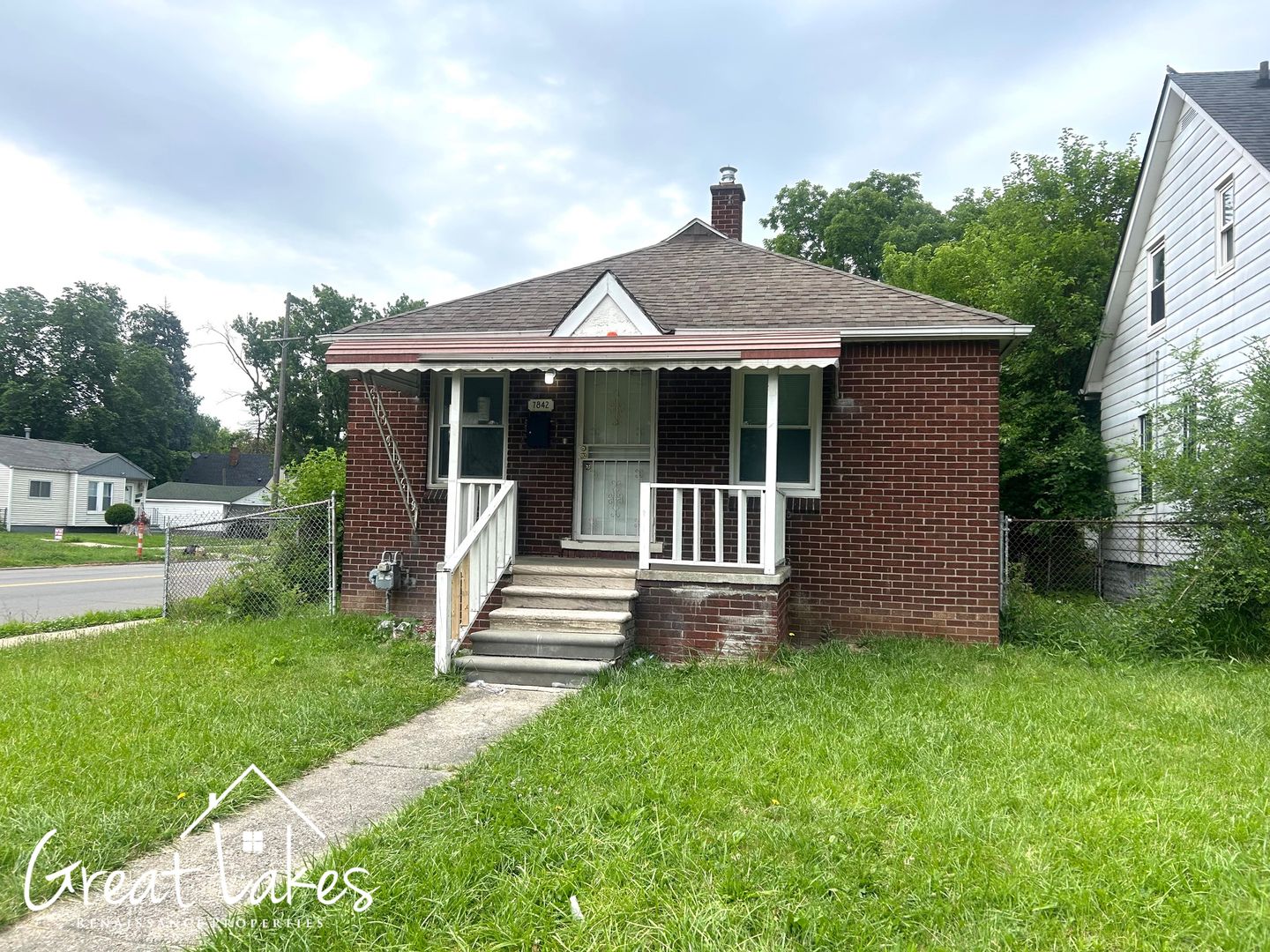 Detroit House: 7842 Artesian St