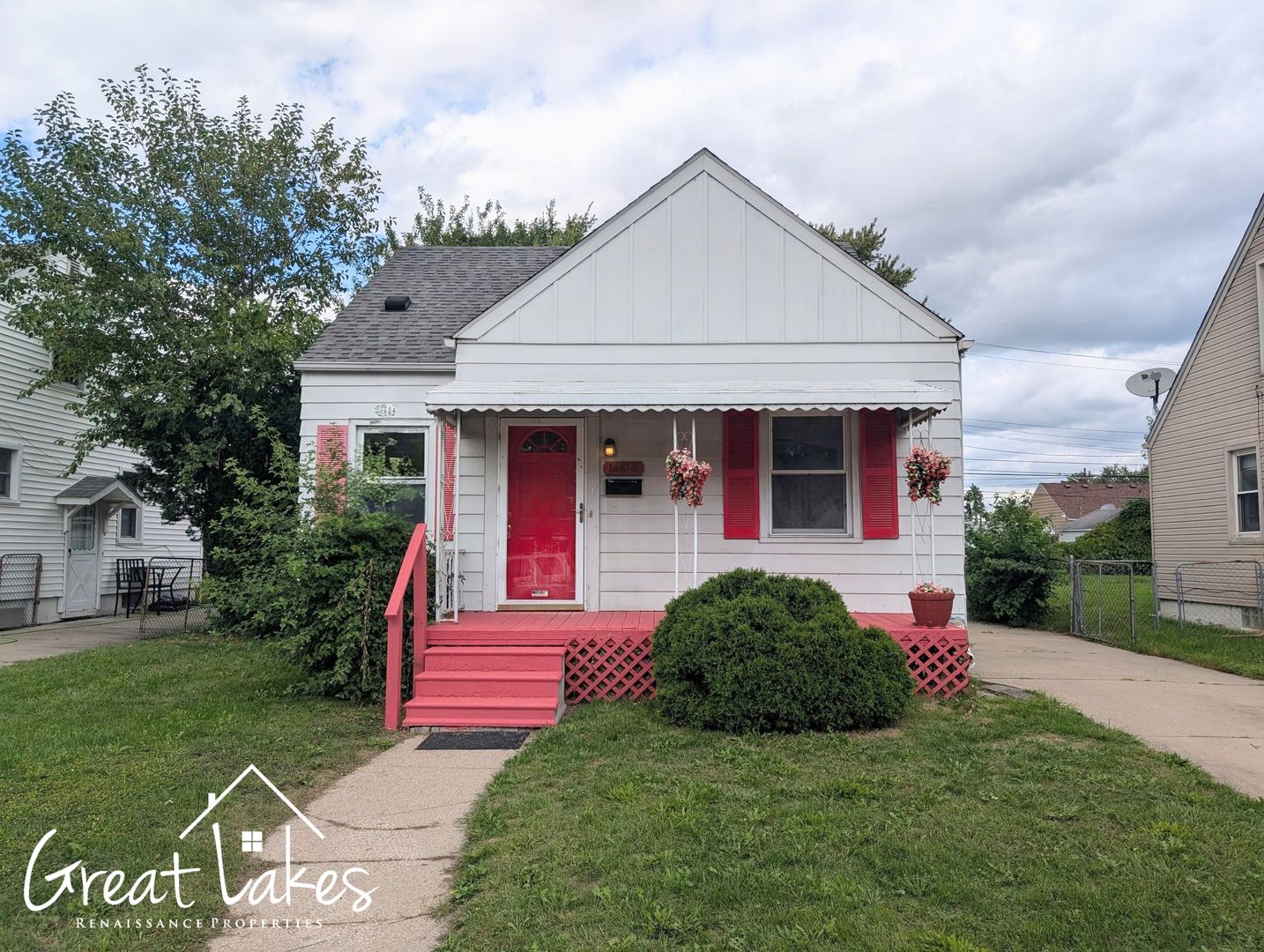 Eastpointe House: 14625 Lincoln Ave