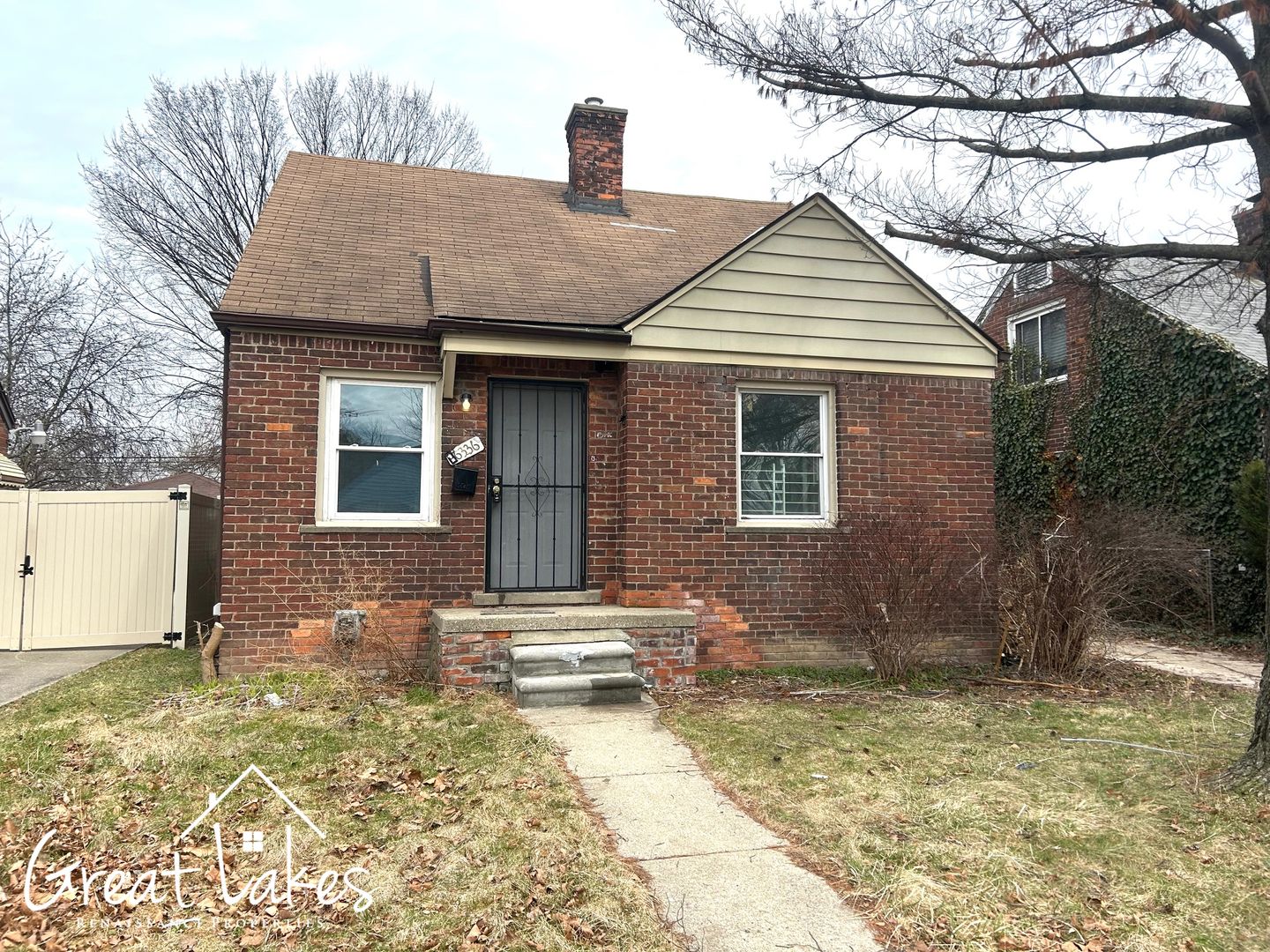 Detroit House: 6336 University Pl