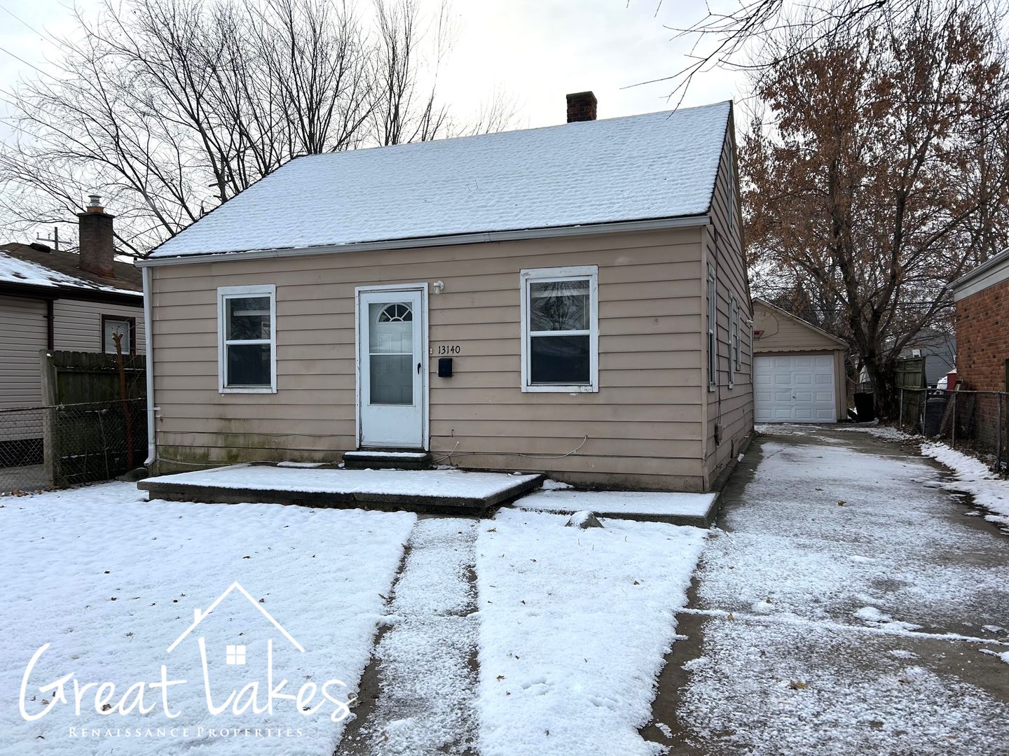 Warren House: 13140 Fisk Ave