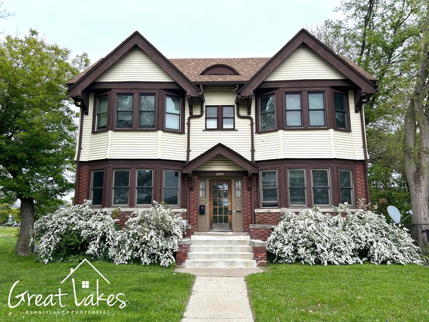 Detroit Apartment: 2544 Cadillac Blvd