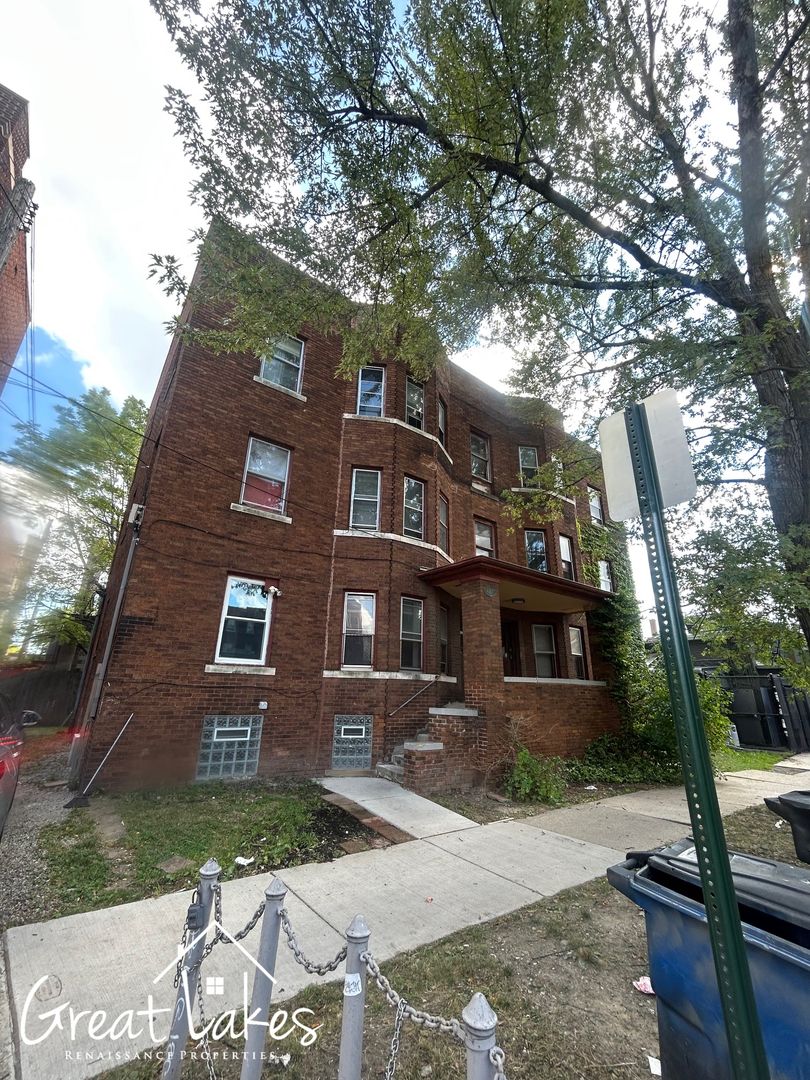 Detroit Apartment: 497 Prentis St